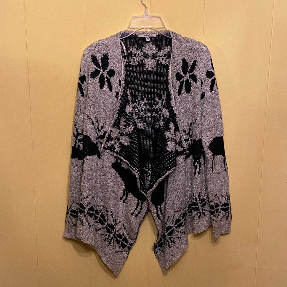 Papaya Reindeer Cardigan. Women’s Size M/L.